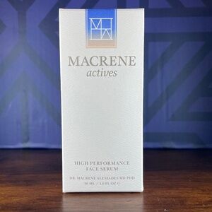 MACRENE actives High Performance Face Serum NEW in SEALED BOX!